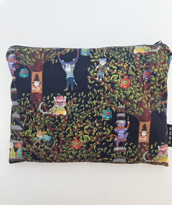 Eläinkuviollinen kangaspussi